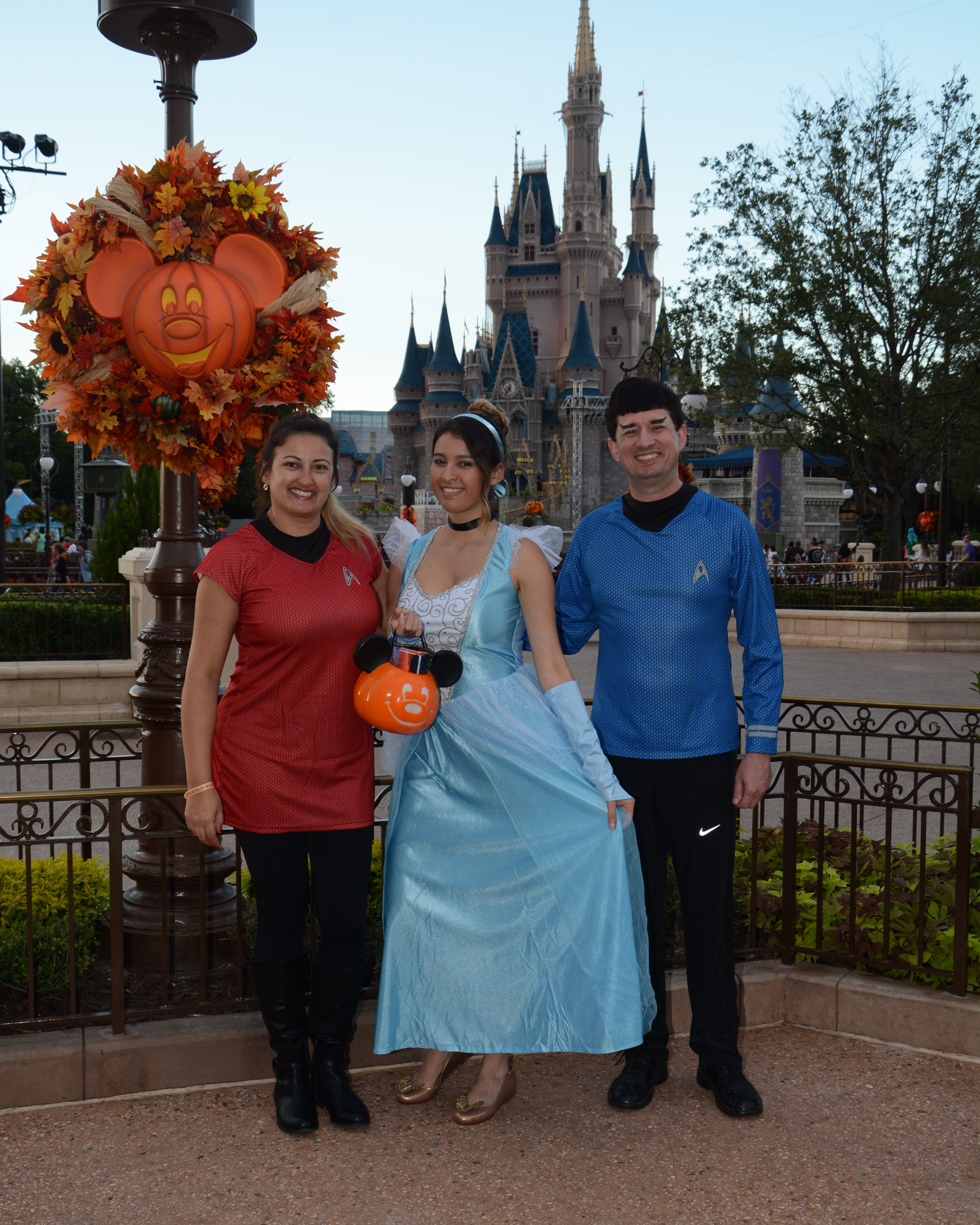PhotoPass_Visiting_Mickeys_Not_So_Scary_Halloween_Party_7512410274