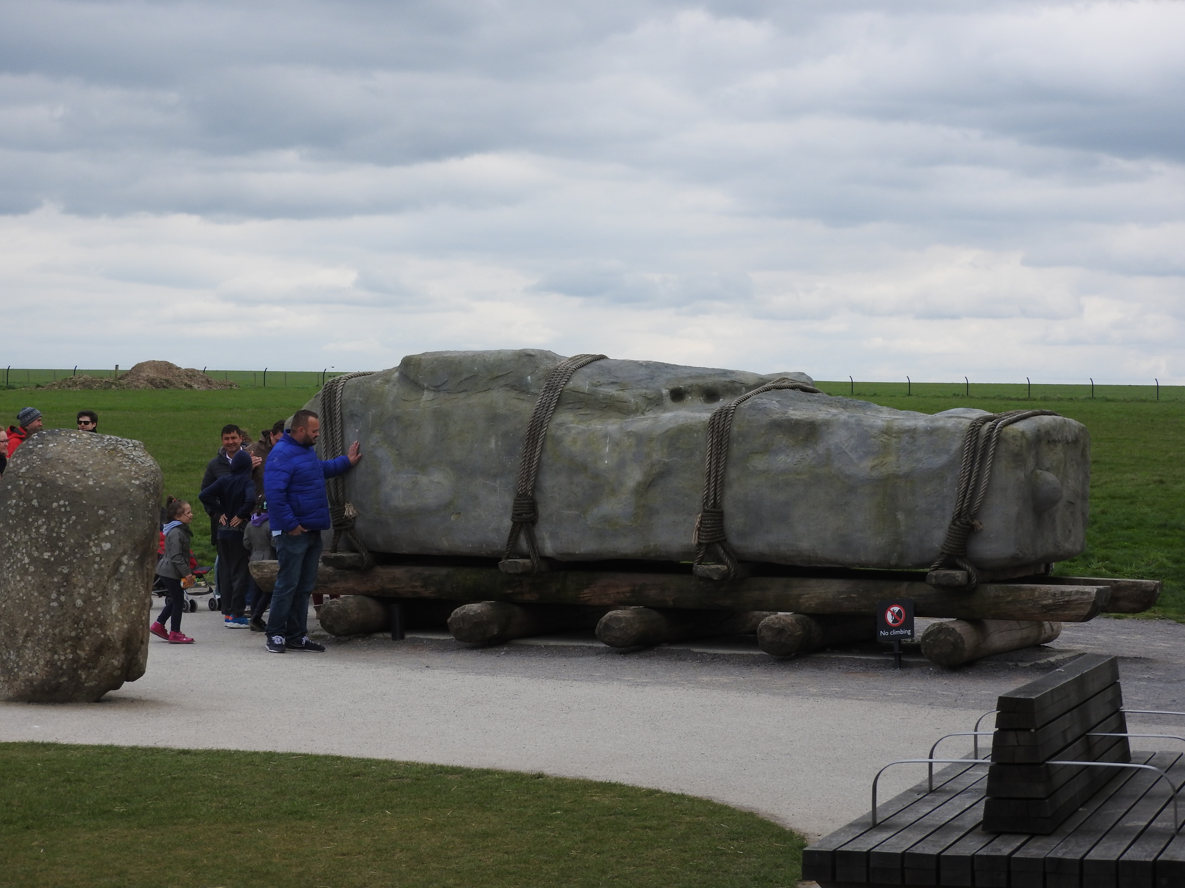 Exposição sobre transporte das pedras para Stonehenge (Fotos: Alessandra Maróstica)